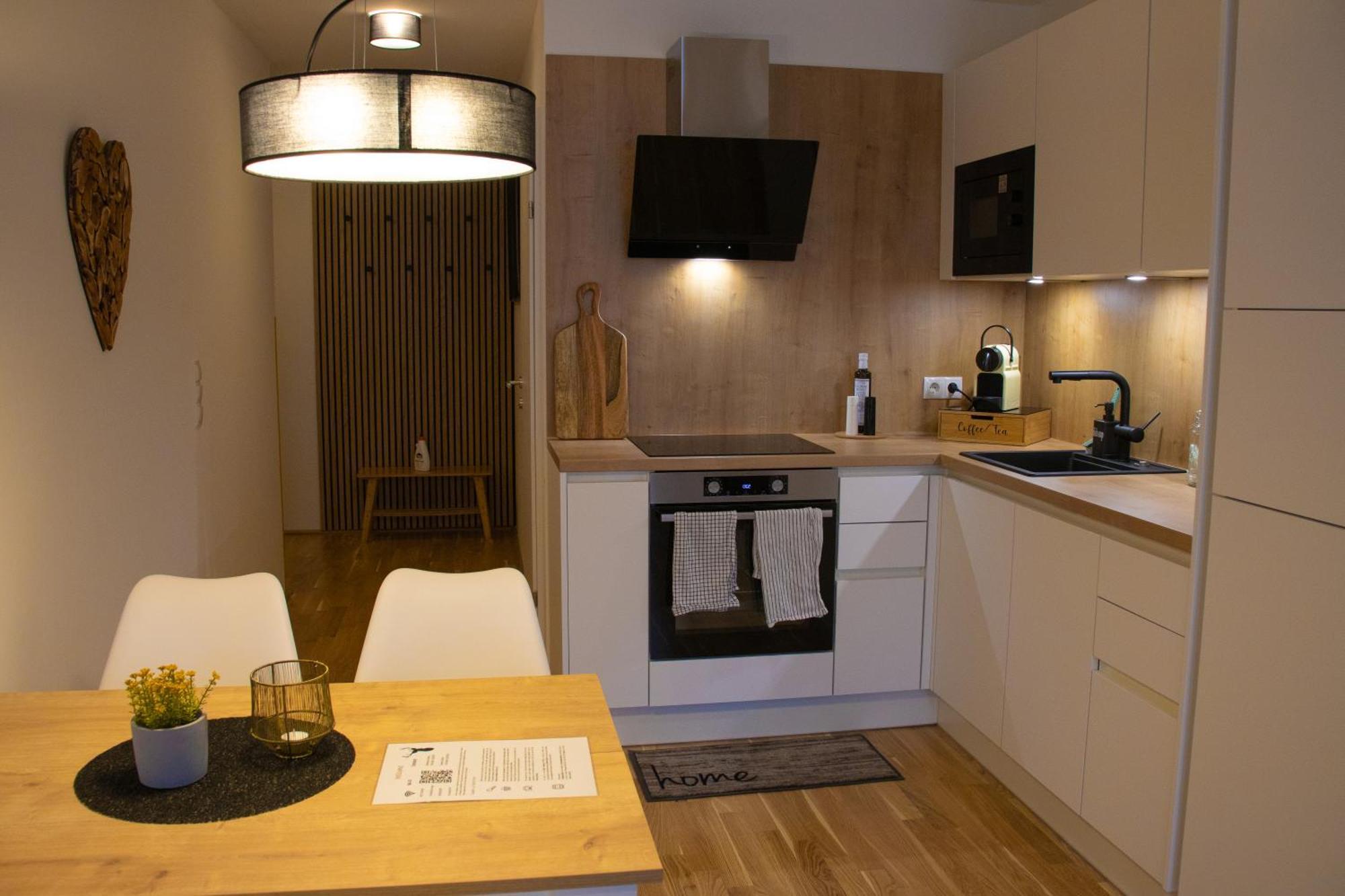 Danube City Lodge, Uptown, A/C Відень Екстер'єр фото