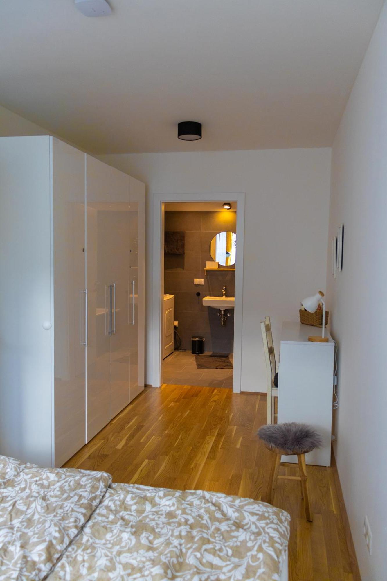 Danube City Lodge, Uptown, A/C Відень Екстер'єр фото
